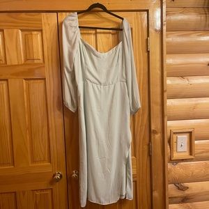 NWT Abercrombie light green midi dress